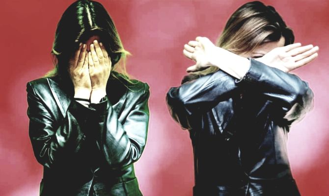 25 Novembre: si illumina di rosso gi&agrave; stasera il Maschio Angioino. Le iniziative del Comune contro la violenza sulle donne