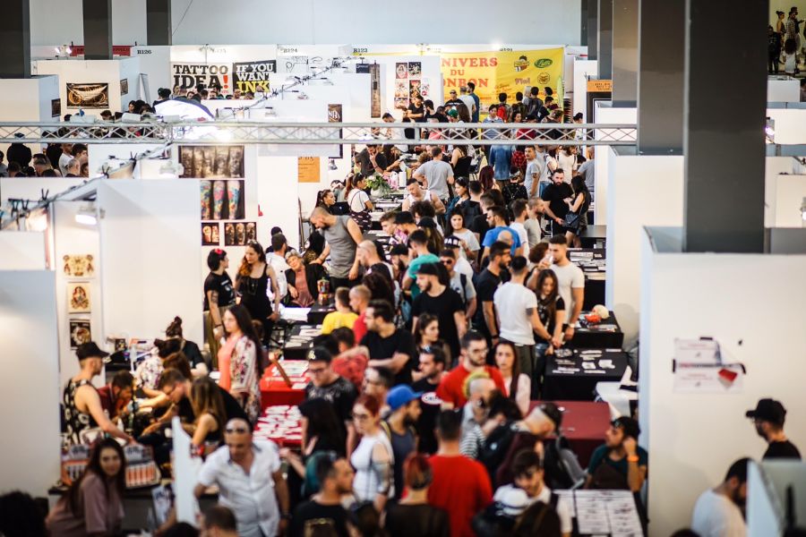 Un'immagine della mostra e degli stand dello scorso anno 