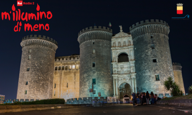 Maschio Angioino di notte