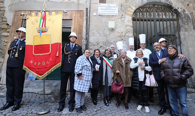 Tre vicoli per i cuochi-letterati: Napoli celebra la sua storia gastronomica