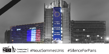 Immagine del palazzo della Commissione europea con bandiera francese
