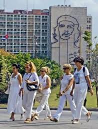 immagine di rappresentanti del movimento Damas de Blanco