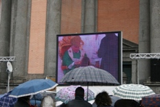 olontari e cittadini per il Papa a Napoli (2) (977.3 KB)