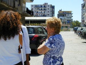 La Dott.sa R. Guidi ed altri funzionari del Comune