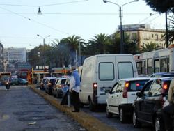 Traffico in Via Foria - P.zza carlo III (806.14 KB)