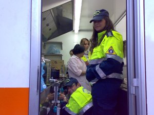 Modulo Cucina e Volontari della Base PUMA