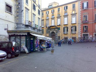 Particolari di Piazza del Gesù