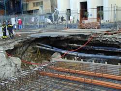 Via di Pozzuoli - Voragine (3.22 MB)