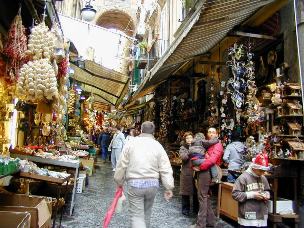 Nei Decumani alle ore 11.00 (3.02 MB)