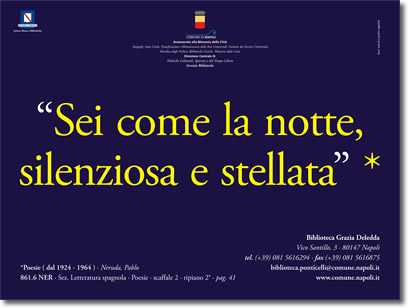 testo giallo su nero, che riporta la citazione, "Sei come la notte, silenziosa e stellata", e i riferimenti relativi alla fonte e alla biblioteca