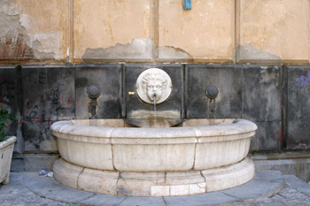  del Capone, via Egiziaca a Forcella