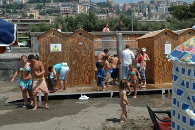 una spiaggia cittadina