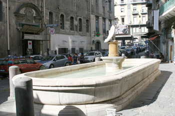  della Scapigliata, via Egiziaca a Forcella 