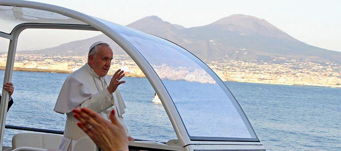 L'incontro con i giovani sul Lungomare