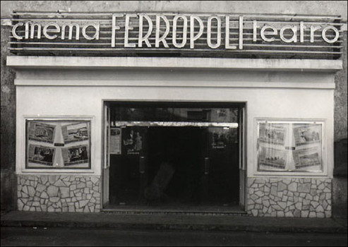 Ferropoli, lo storico cinema di Bagnoli