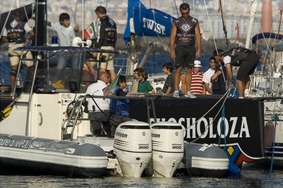 Primo piano di una barca a vela