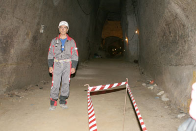 il geologo Gianluca Minin prima dei lavori