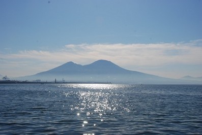Il Vesuvio visto dal mare