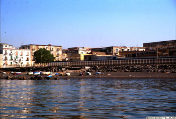 spiaggia a portici