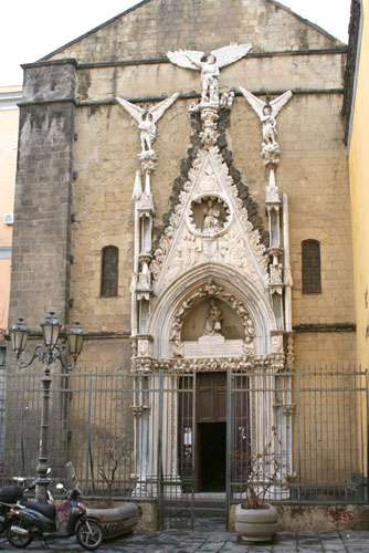 15 facciata di ingresso della cappella