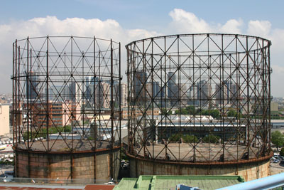 Scheletro del gasometro e centro direzionale