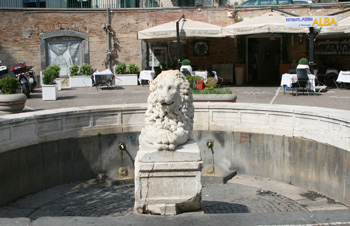  del Leone, piazzetta del Leone 