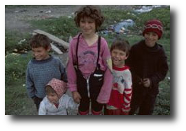 immagine di bambini rom