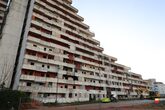 Abbattimento della Vela Rossa a Scampia