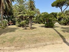 Villa comunale, lavori di pulizia e nuovo impianto di irrigazione