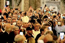 Si rinnova il prodigio della liquefazione del sangue di San Gennaro