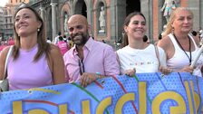 Il corteo del Pride colora le strade di Napoli