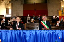La firma del Patto per Napoli al Maschio Angioino