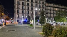 Piazza Garibaldi, presidio dei vigili insieme a forze dell'ordine contro degrado e abusivismo: sequestrati 700kg di merce