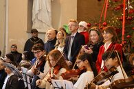 "Giocattolo sospeso" nell'androne di Palazzo San Giacomo la consegna dei doni