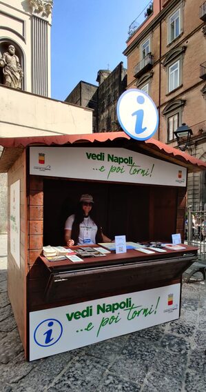 Uno degli infopoint comunali per i turisti