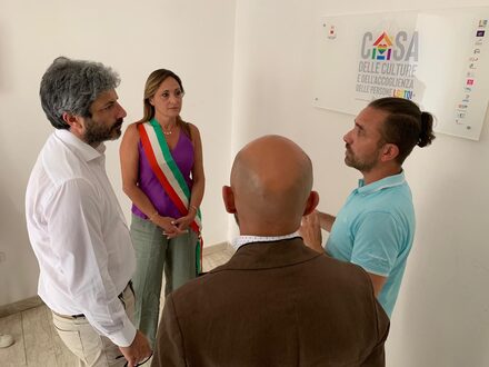 Roberto Fico con Emanuela Ferrante, Luca Trapanese e Antonello Sannino commemorano Francesca Menna