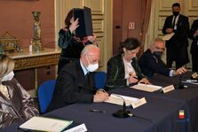 Una foto dell'accordo firmato oggi